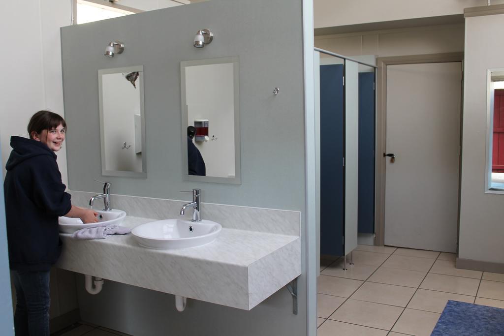 Christchurch Kiwi Holiday Park & Motels Номер фото