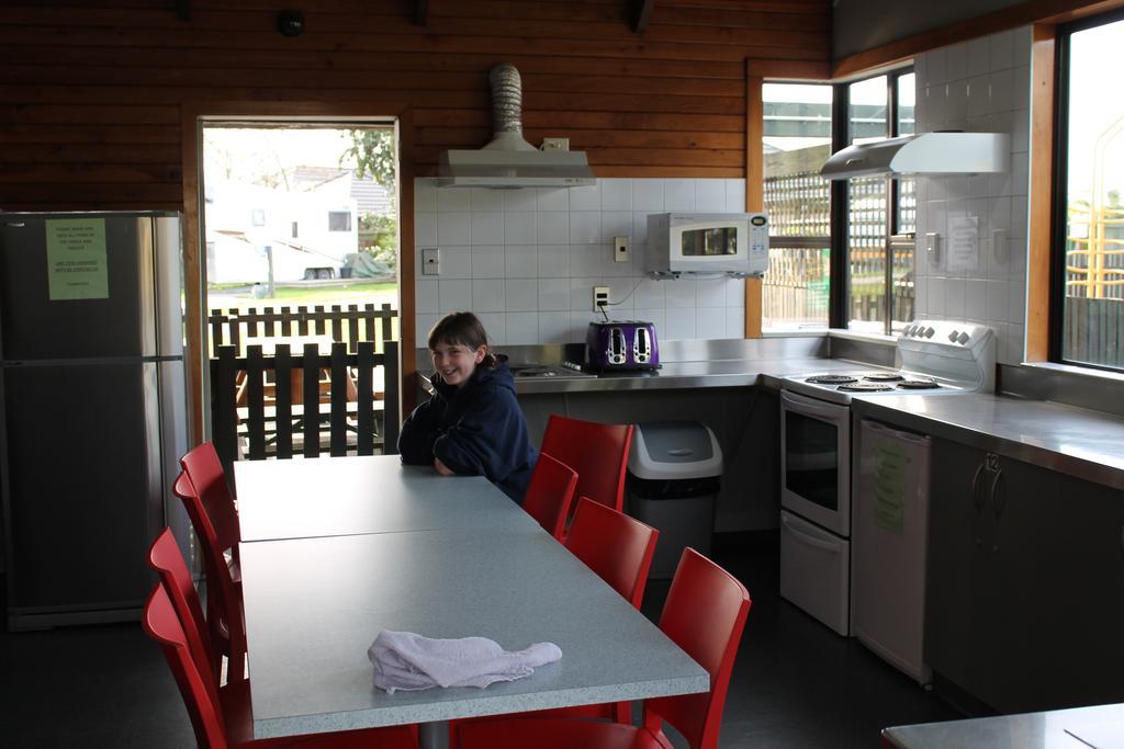 Christchurch Kiwi Holiday Park & Motels Номер фото